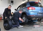 Autostoelen klaar om getest te worden door Test Aankoop experts.